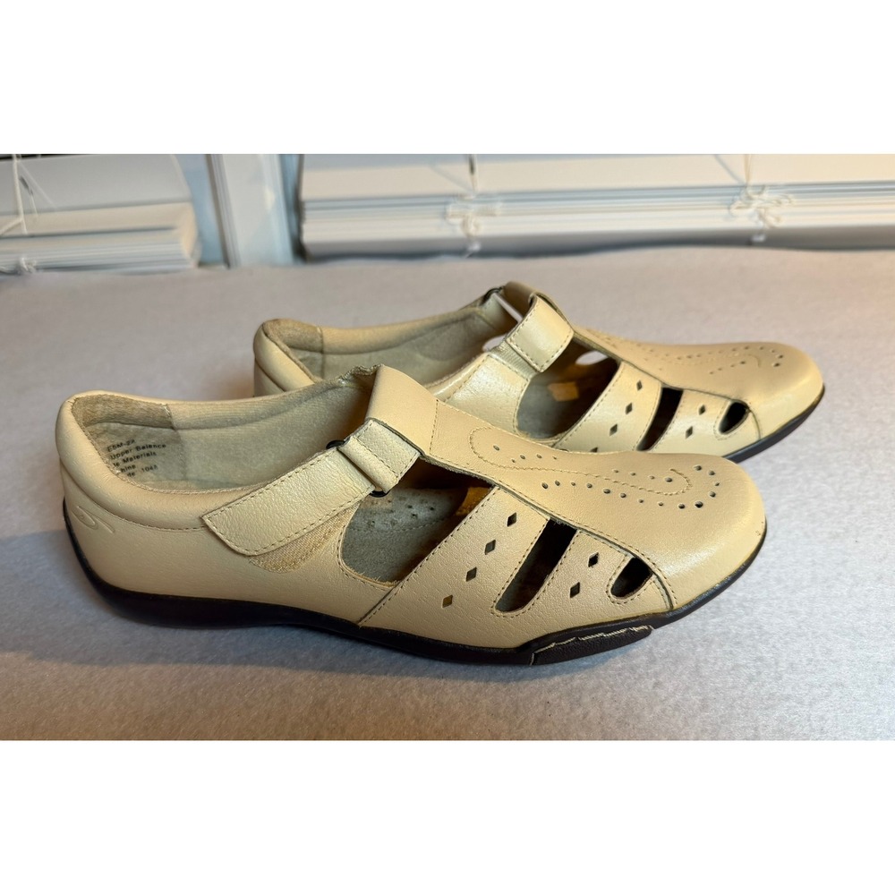 Dr. Scholl's Womens 9M Beige Leather Laser Cut Hook and Loop Loafers Shoes - Picture 2 of 7